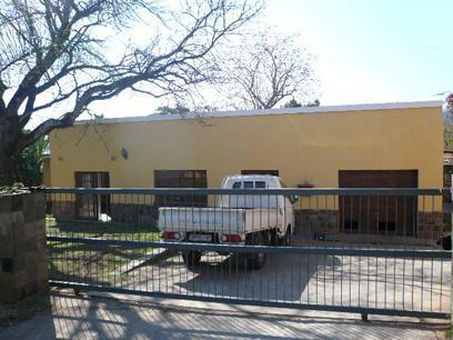 Front View of property in Sonheuwel