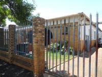 4 Bedroom 2 Bathroom House for Sale for sale in Bezuidenhout Valley