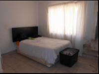 Main Bedroom - 13 square meters of property in Elspark