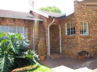 3 Bedroom 2 Bathroom Duet for Sale for sale in Garsfontein