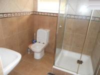 Bathroom 1 - 14 square meters of property in Gansbaai