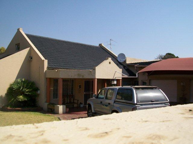 Standard Bank SIE Sale In Execution 4 Bedroom House for Sale in Boksburg - MR079513