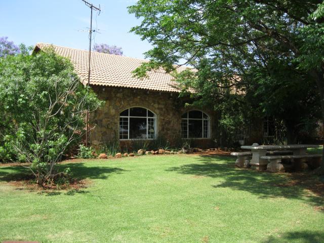 Front View of property in Magaliesburg