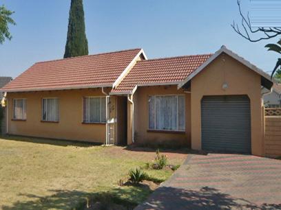 3 Bedroom House for Sale For Sale in Benoni - Private Sale - MR08281