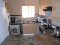 Kitchen - 8 square meters of property in Mooikloof Ridge