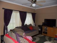 Lounges - 43 square meters of property in Stilfontein