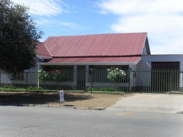 3 Bedroom House for Sale For Sale in Dewetsdorp - Private Sale - MR089183