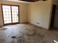 Lounges - 17 square meters of property in Riversdale