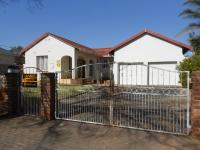 3 Bedroom 2 Bathroom House for Sale for sale in Klopperpark