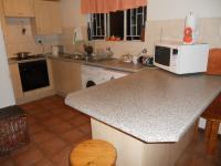 Kitchen - 13 square meters of property in Greenstone Hill