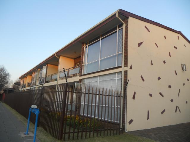 3 Bedroom Apartment for Sale For Sale in Benoni - Home Sell - MR094096
