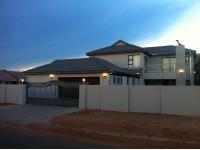 3 Bedroom 3 Bathroom House for Sale for sale in Lephalale (Ellisras)