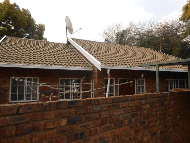 3 Bedroom Duet for Sale For Sale in Garsfontein - Private Sale - MR095802