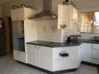 Kitchen - 23 square meters of property in Birchleigh North