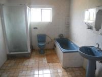 Bathroom 3+ - 10 square meters of property in Westonaria