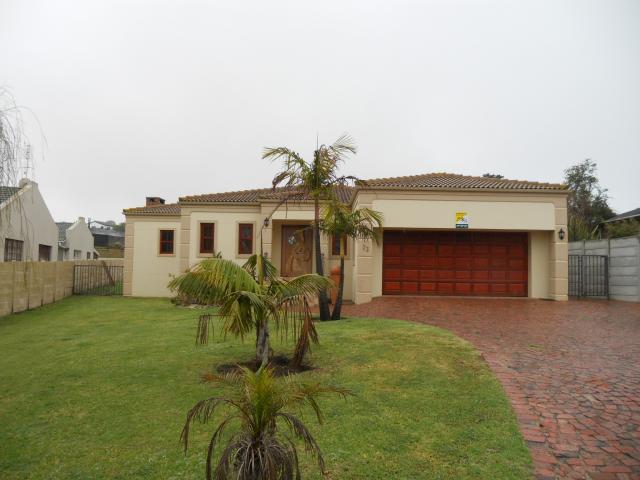 3 Bedroom House for Sale For Sale in Herolds Bay - Home Sell - MR100057