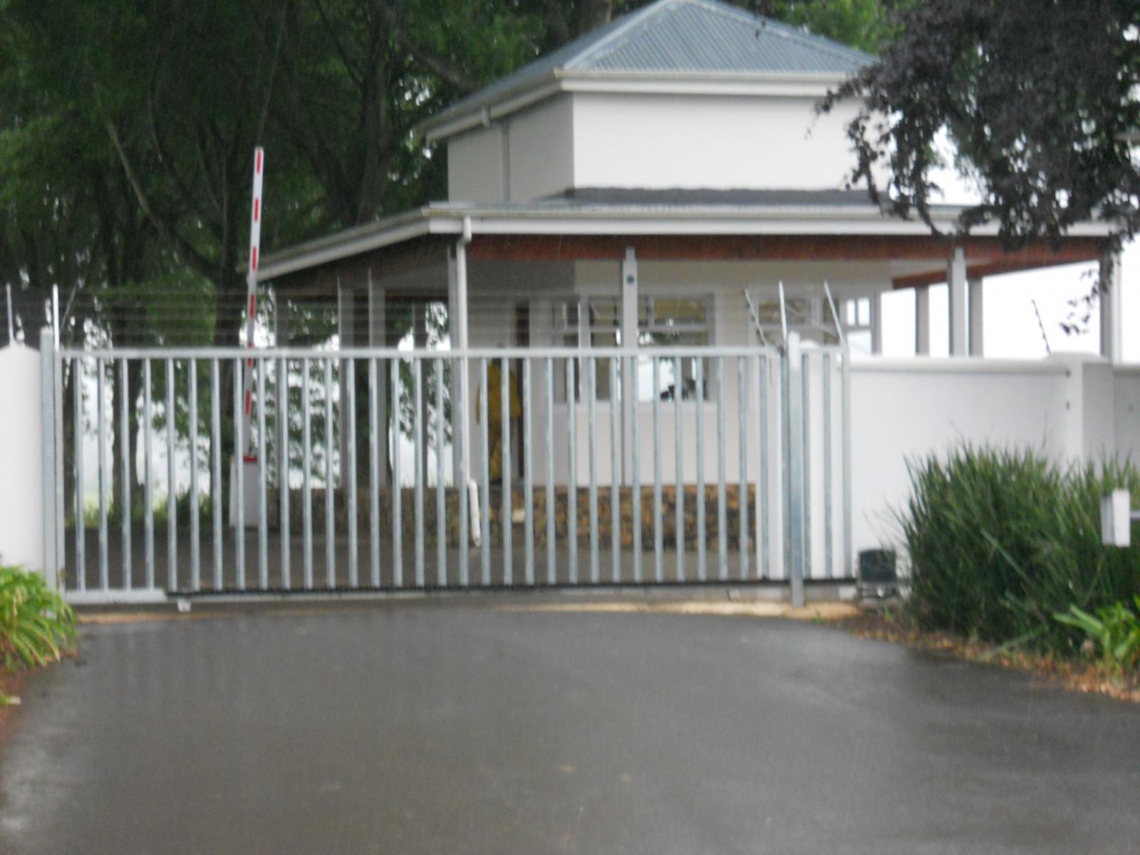 Front View of property in Howick