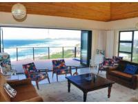 Entertainment of property in St Francis Bay