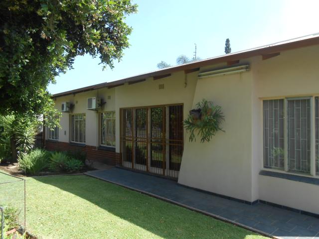 4 Bedroom House for Sale For Sale in Pretoria Gardens - Home Sell - MR100915