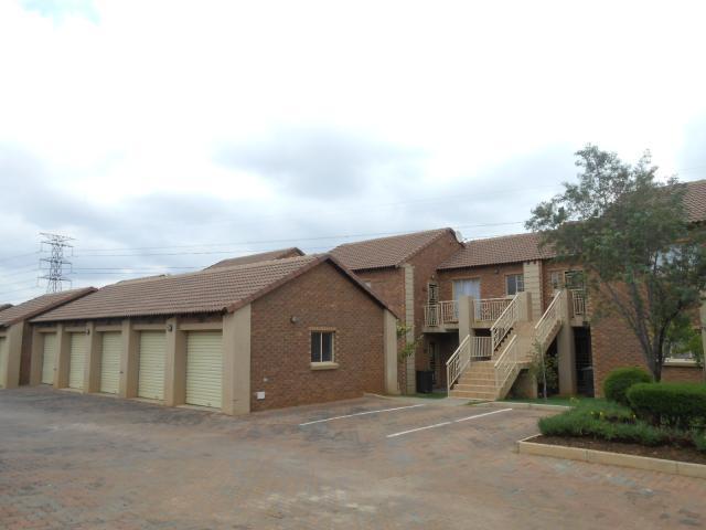 2 Bedroom Duet for Sale For Sale in Mooikloof Ridge - Home Sell - MR101078