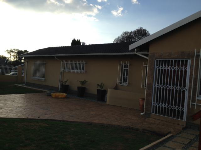 3 Bedroom House for Sale For Sale in Alberton - Home Sell - MR101239