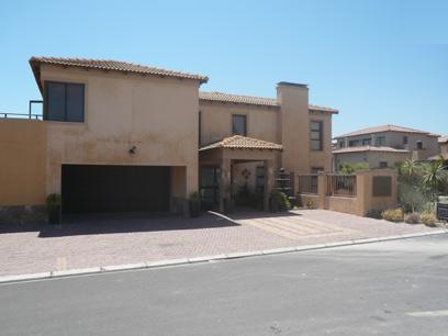 3 Bedroom House for Sale and to Rent For Sale in Bloubergstrand - Home Sell - MR10325