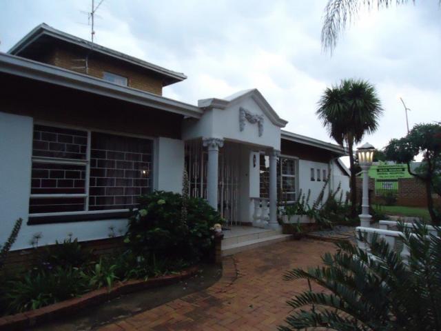 3 Bedroom House for Sale For Sale in Kempton Park - Private Sale - MR103413