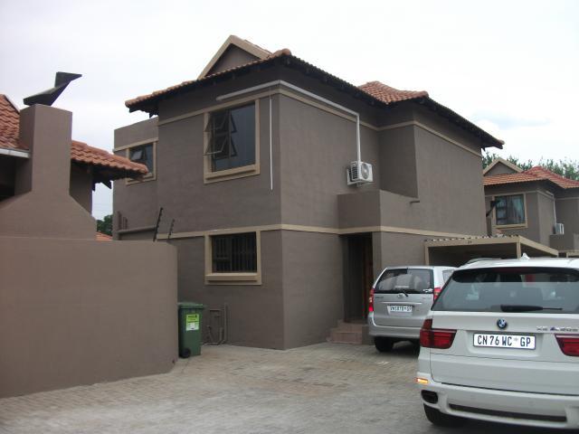 3 Bedroom Duplex for Sale For Sale in Alberton - Home Sell - MR103429