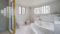 Main Bathroom of property in Winchester Hills