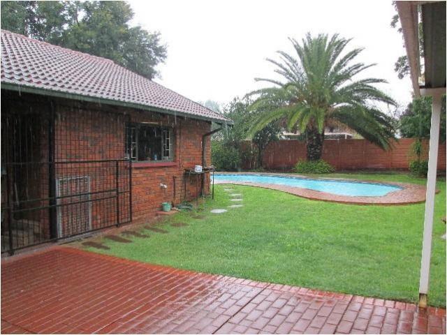 4 Bedroom House for Sale For Sale in Eldoraigne - Private Sale - MR104090