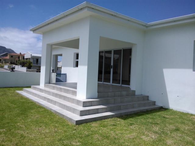 Spaces - 19 square meters of property in Gansbaai