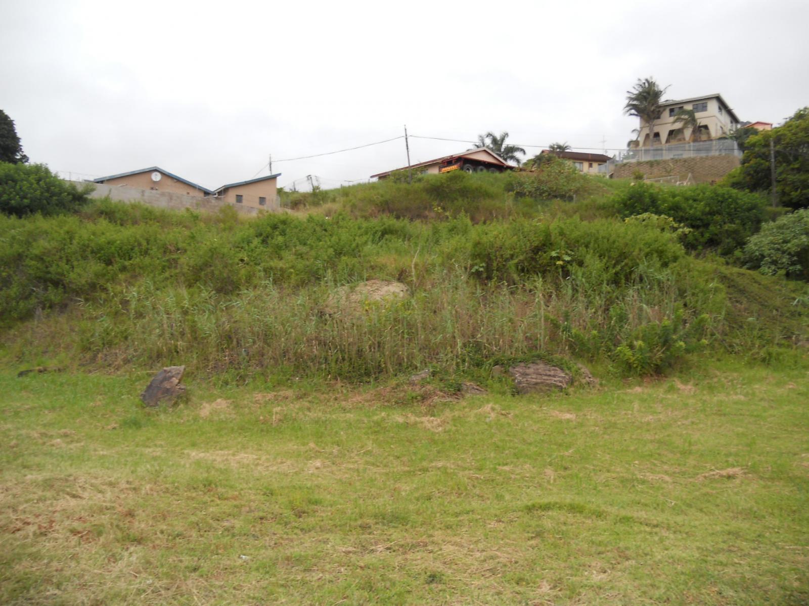 Front View of property in La Mercy