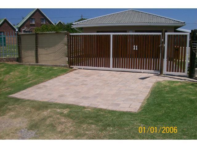 3 Bedroom House for Sale For Sale in Port Alfred - Private Sale - MR106180