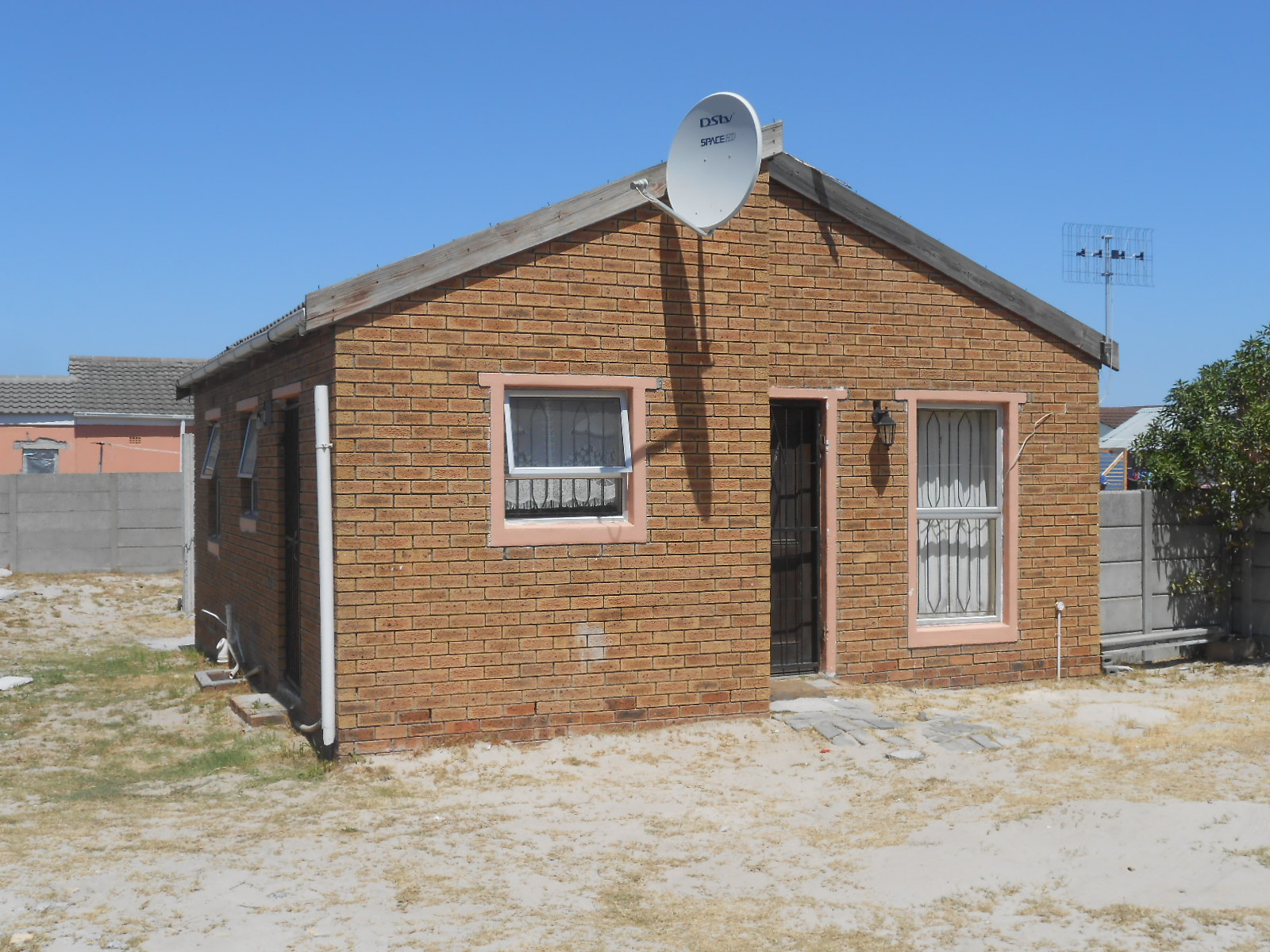 Front View of property in Weltevreden Valley