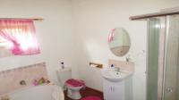 Bathroom 1 - 8 square meters of property in Rustenburg