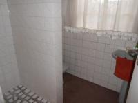 Main Bathroom - 5 square meters of property in Dalpark