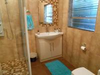 Bathroom 1 - 6 square meters of property in Rustenburg