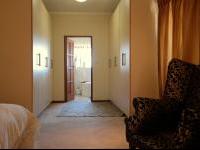 Main Bedroom - 35 square meters of property in Midstream Estate