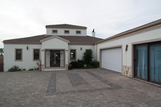 3 Bedroom House for Sale For Sale in Langebaan - Private Sale - MR110504