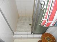 Bathroom 1 - 3 square meters of property in Barrydale