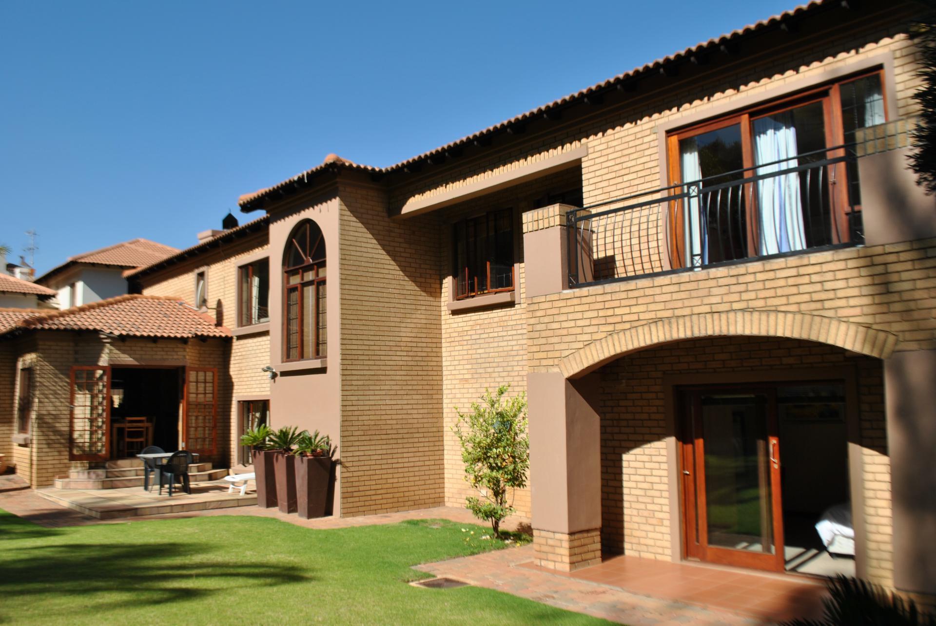 4 Bedroom House for Sale For Sale in Woodhill Golf Estate