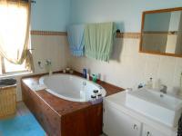 Main Bathroom - 29 square meters of property in Rietfontein JR