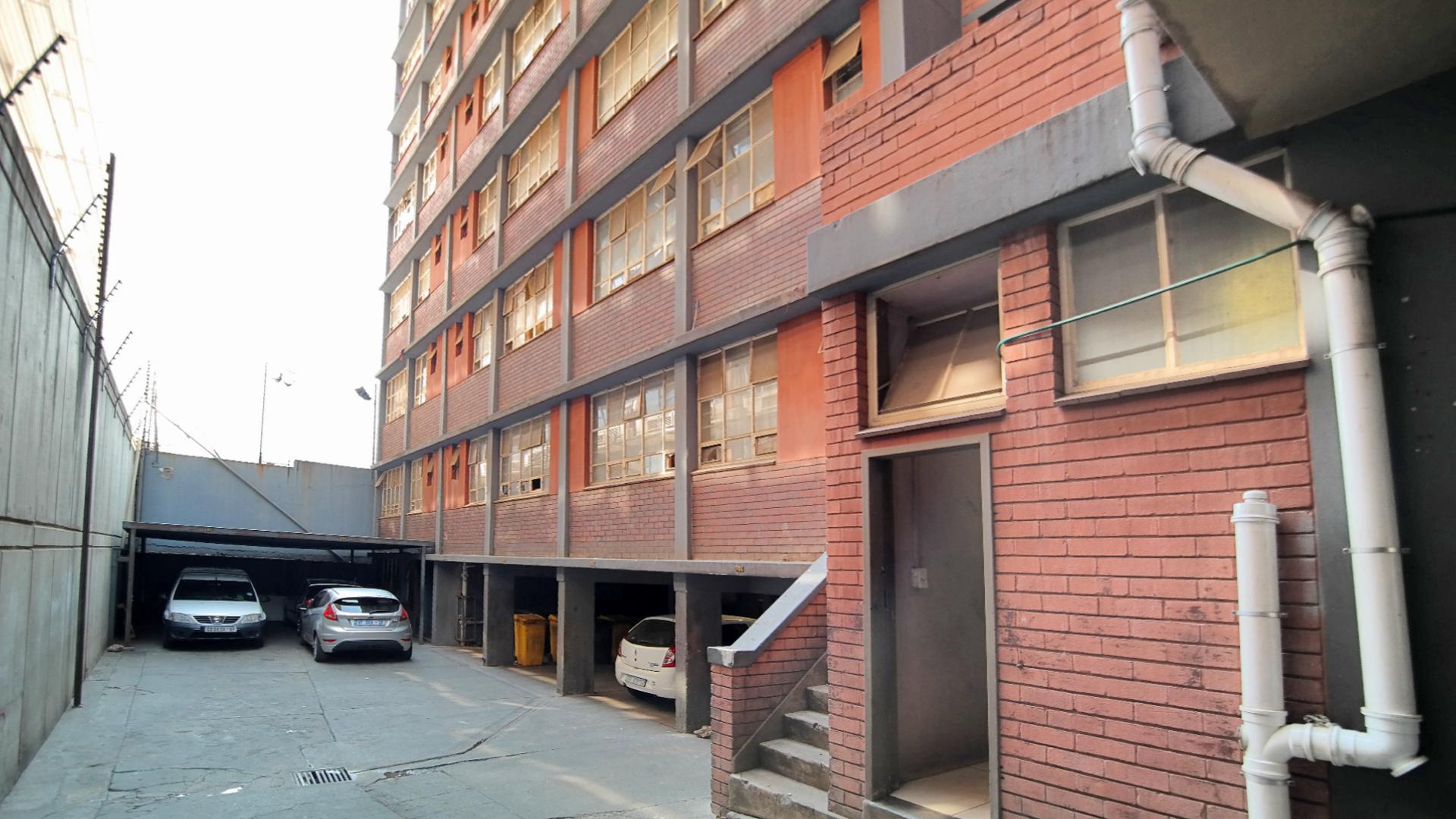 1 Bedroom Apartment for Sale For Sale in Pretoria Central