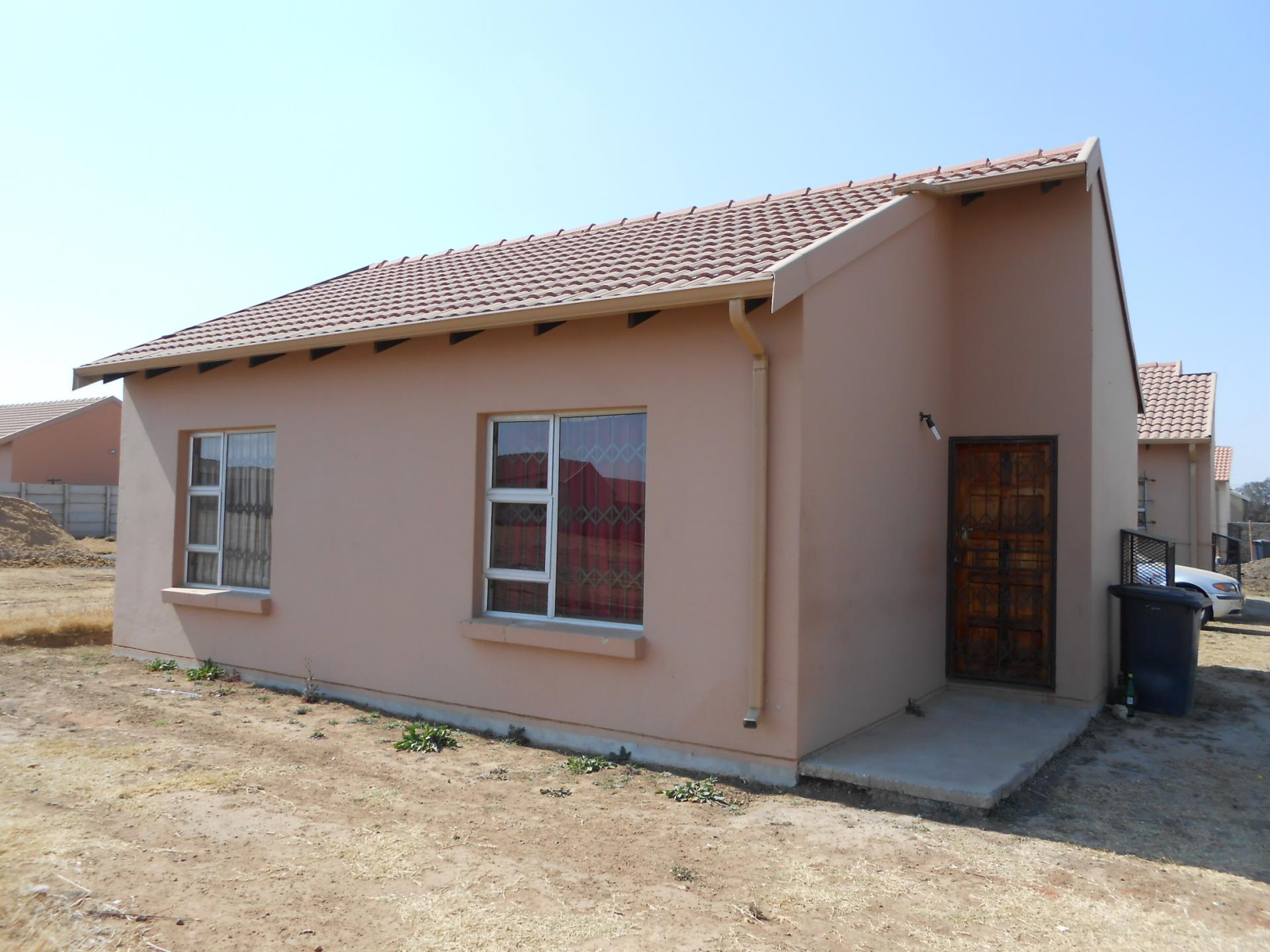 Front View of property in Sharon Park