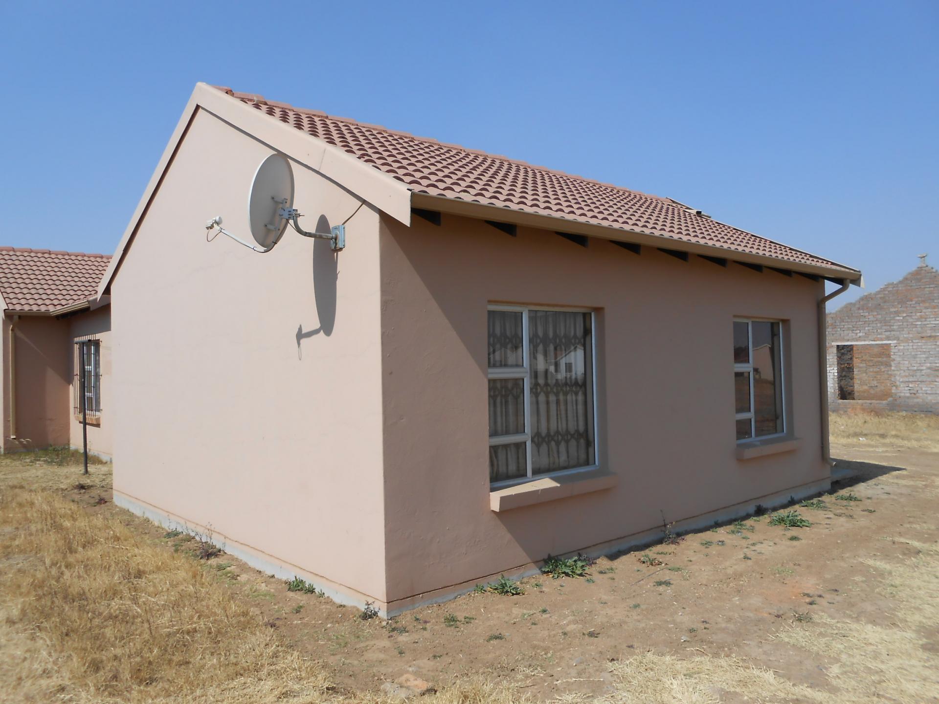 Front View of property in Sharon Park