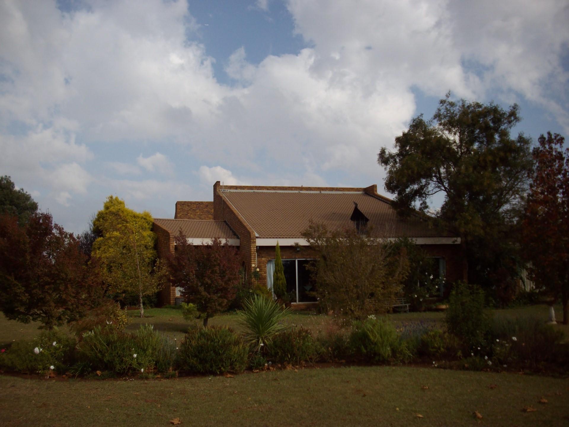 Front View of property in Heidelberg - GP