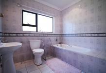 Bathroom 3+ - 12 square meters of property in Woodhill Golf Estate