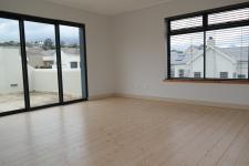 Main Bedroom - 39 square meters of property in Somerset West