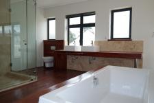 Main Bathroom - 13 square meters of property in Somerset West