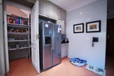 Kitchen - 25 square meters of property in Silver Lakes Golf Estate